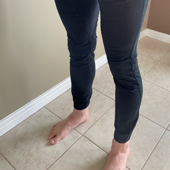 Zanerobe Joggers - Picture 5 of 7